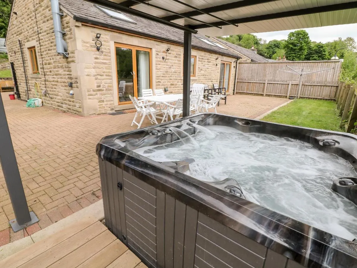 3 Pheasant Lane Villa Deepcar 0*,