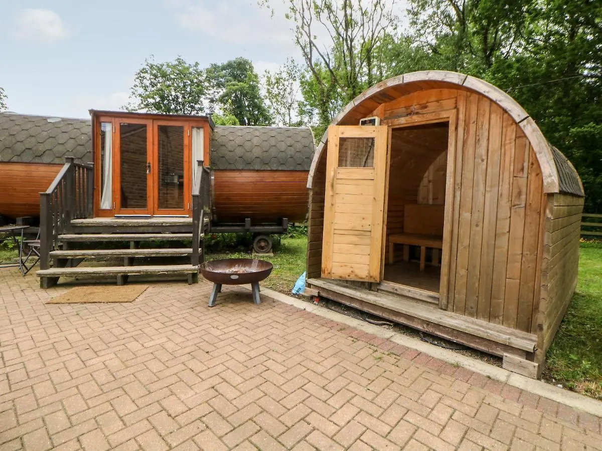 3 Pheasant Lane Villa Deepcar 0*,  Storbritannien