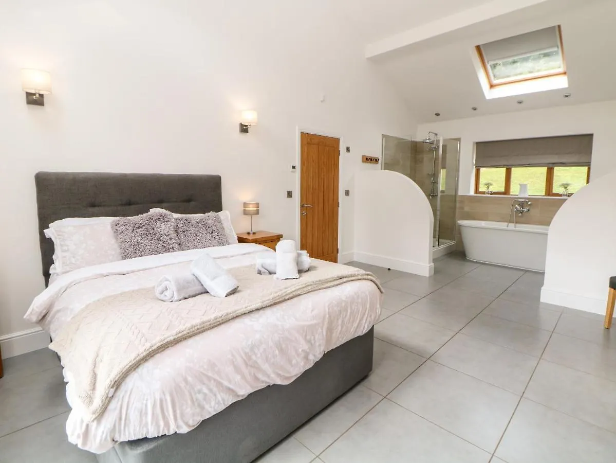 3 Pheasant Lane Villa Deepcar Feriehus